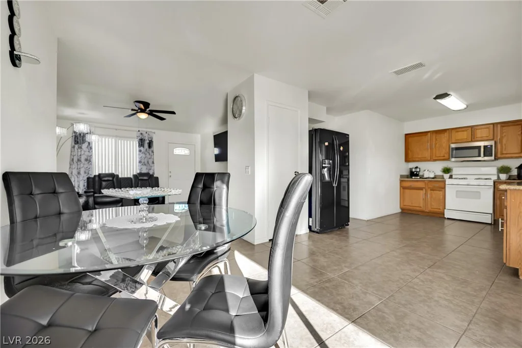 5230 Morris, Las Vegas, NV 89122