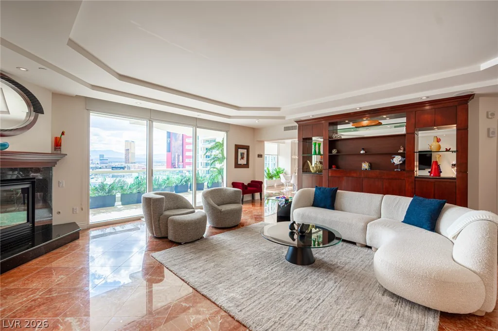 2857 Paradise, Las Vegas, NV 89109