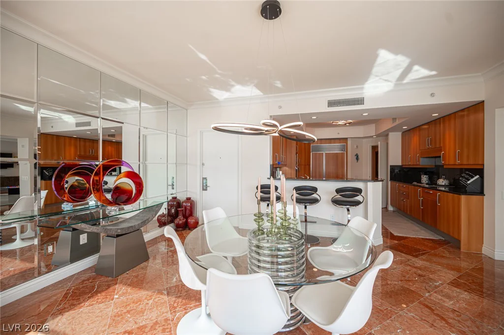 2857 Paradise, Las Vegas, NV 89109