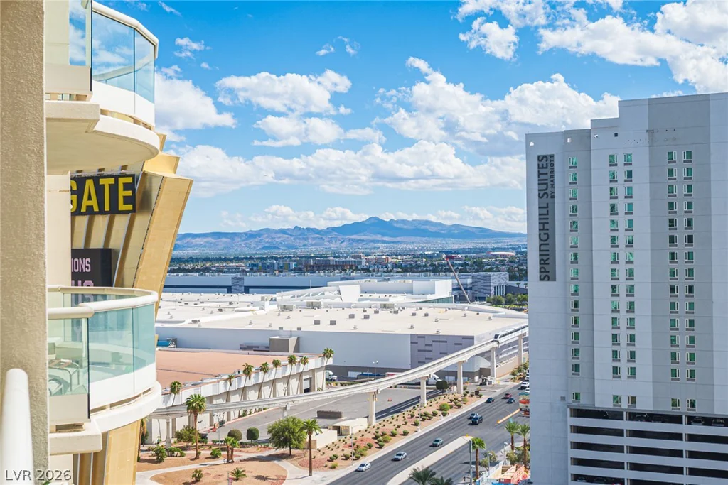 2857 Paradise, Las Vegas, NV 89109