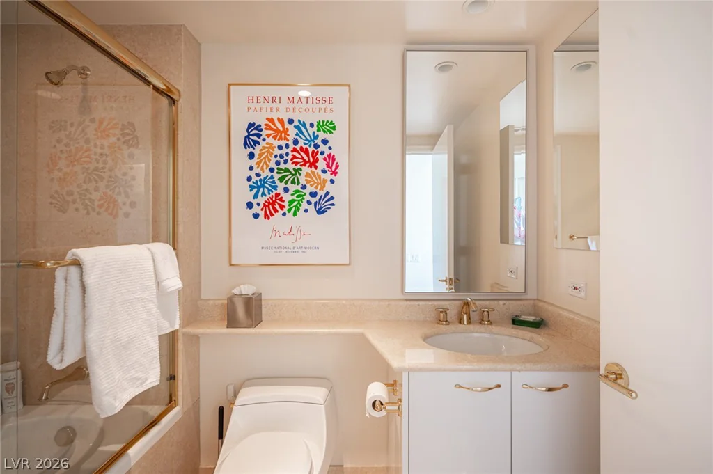 2857 Paradise, Las Vegas, NV 89109