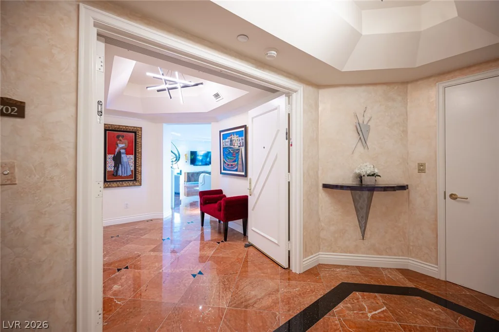 2857 Paradise, Las Vegas, NV 89109