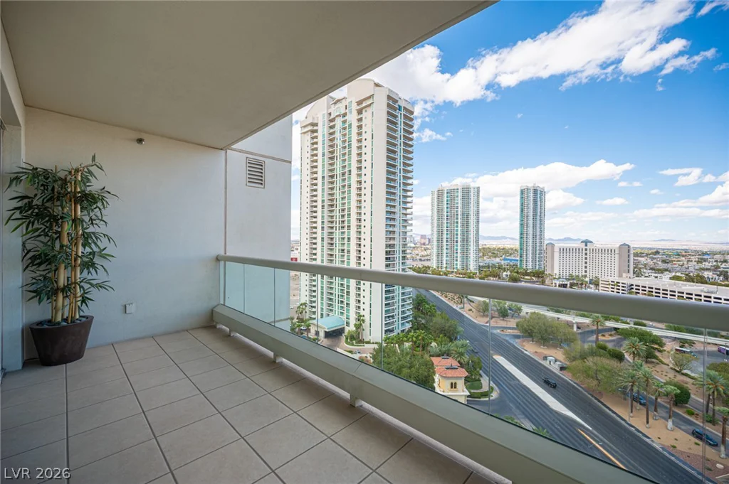 2857 Paradise, Las Vegas, NV 89109