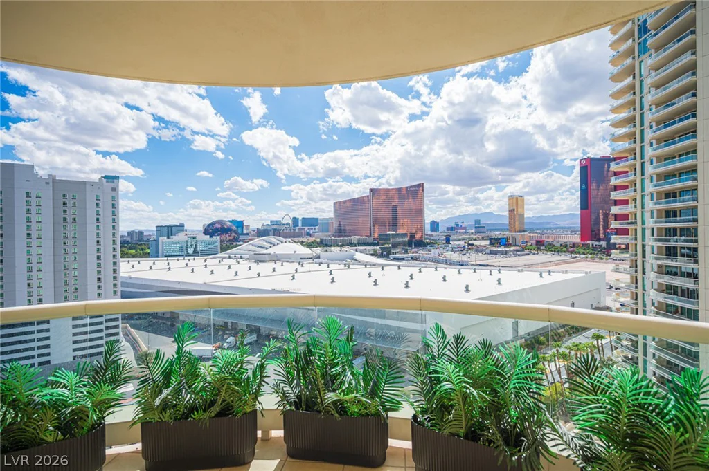2857 Paradise, Las Vegas, NV 89109