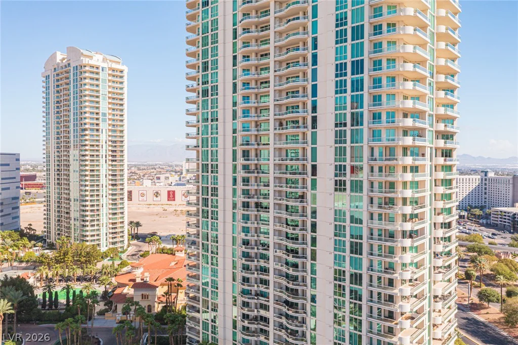 2857 Paradise, Las Vegas, NV 89109
