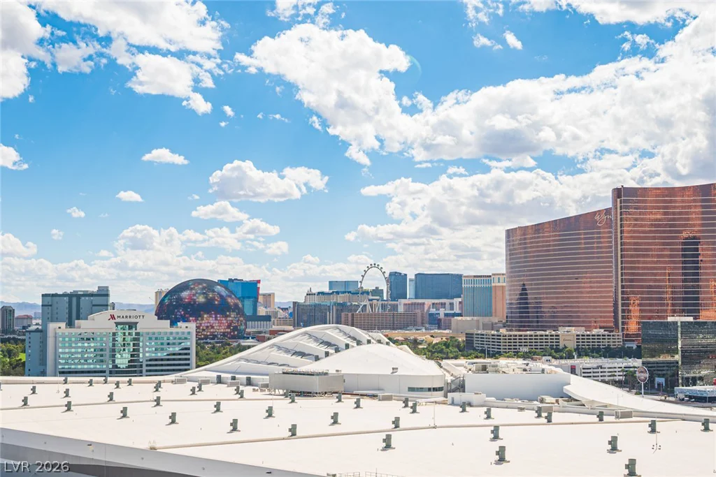 2857 Paradise, Las Vegas, NV 89109