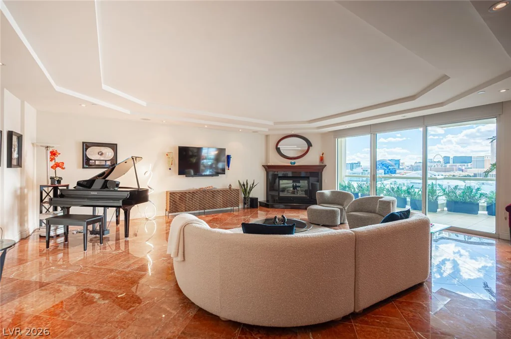 2857 Paradise, Las Vegas, NV 89109