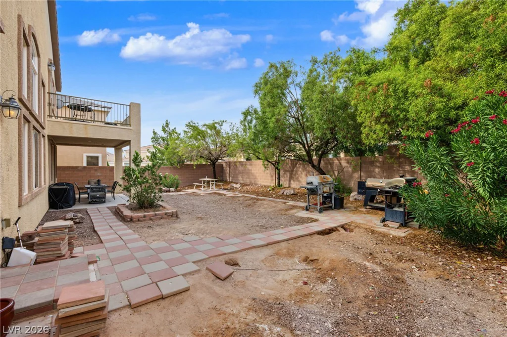 7021 Albatross Attic, North Las Vegas, NV 89084