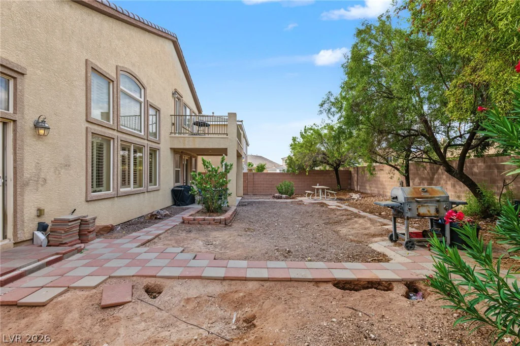 7021 Albatross Attic, North Las Vegas, NV 89084