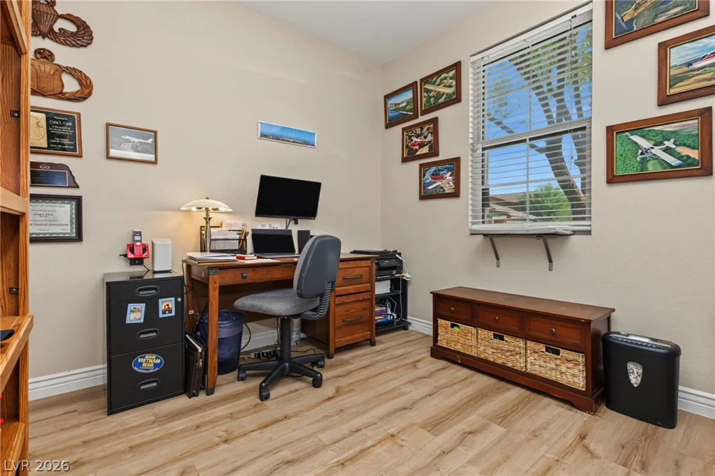 9182 Parkstone, Las Vegas, NV 89178