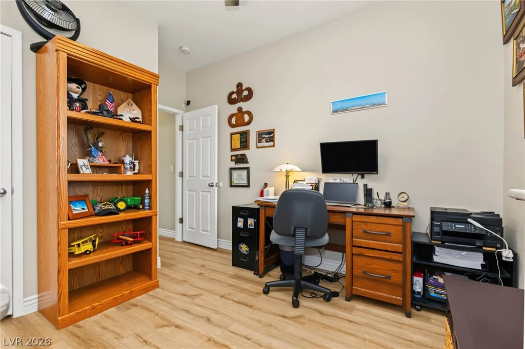 9182 Parkstone, Las Vegas, NV 89178