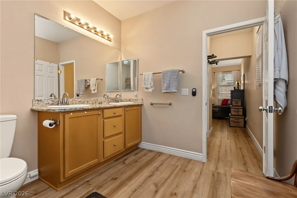 9182 Parkstone, Las Vegas, NV 89178