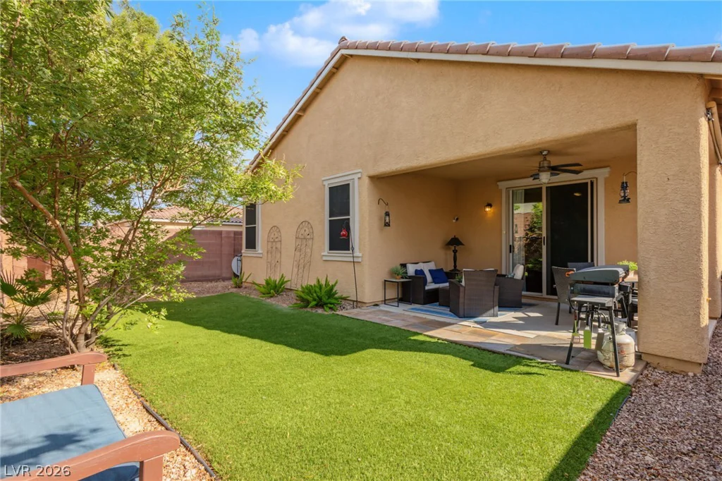 9182 Parkstone, Las Vegas, NV 89178