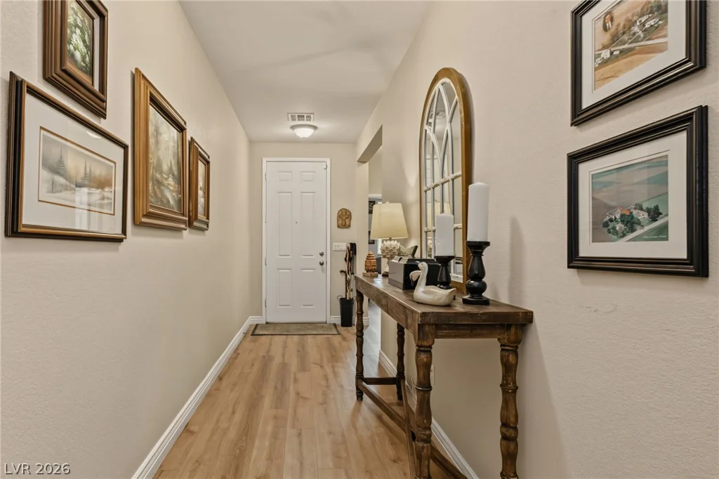 9182 Parkstone, Las Vegas, NV 89178
