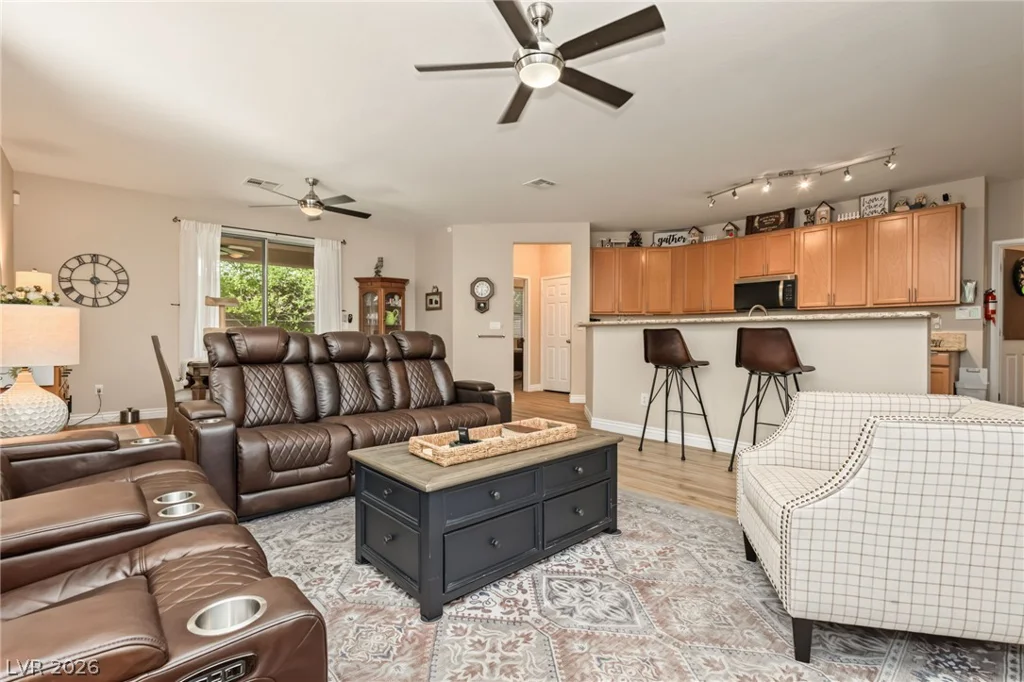 9182 Parkstone, Las Vegas, NV 89178