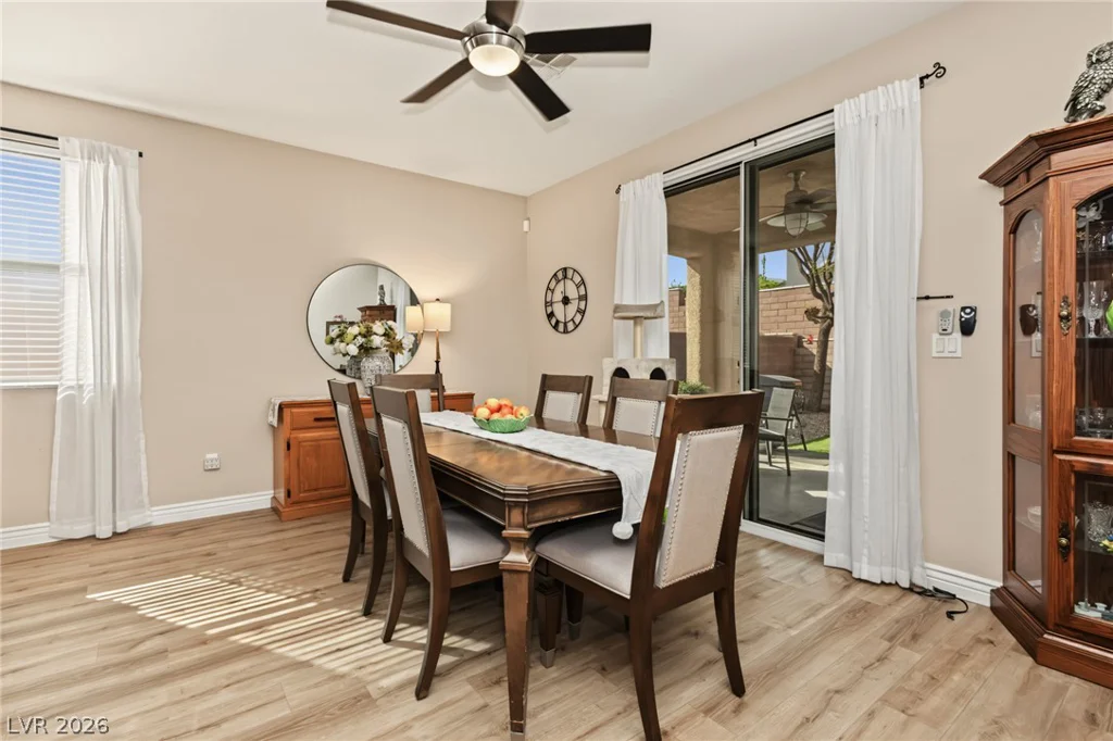 9182 Parkstone, Las Vegas, NV 89178