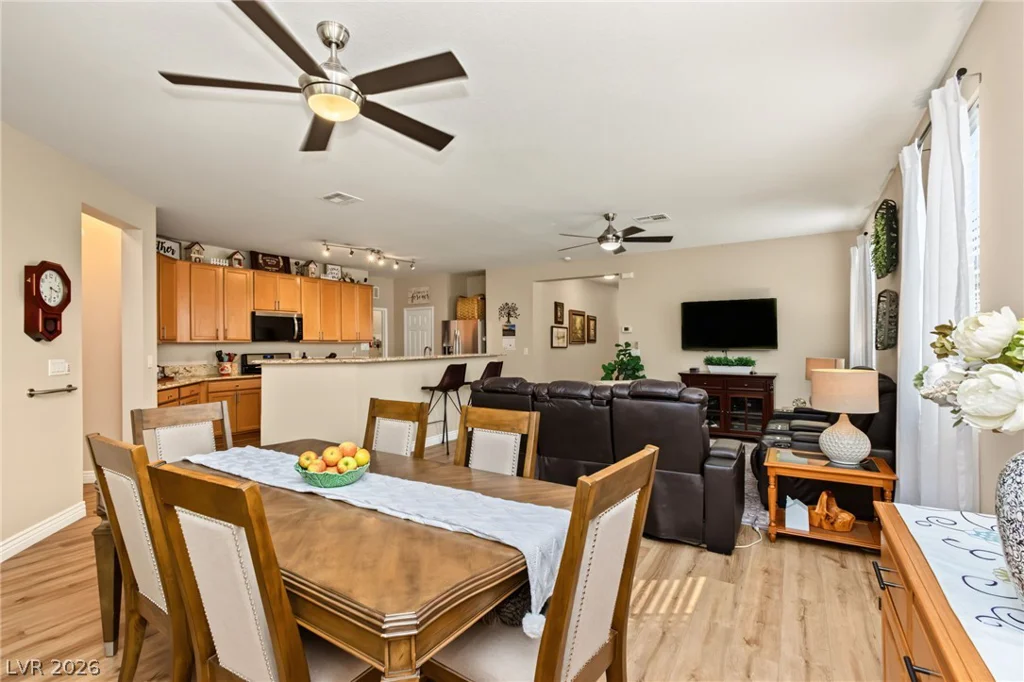 9182 Parkstone, Las Vegas, NV 89178