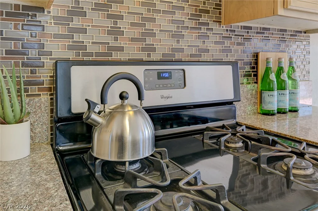6553 Wild River, Las Vegas, NV 89108