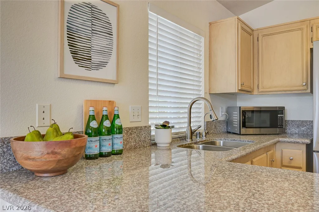 6553 Wild River, Las Vegas, NV 89108