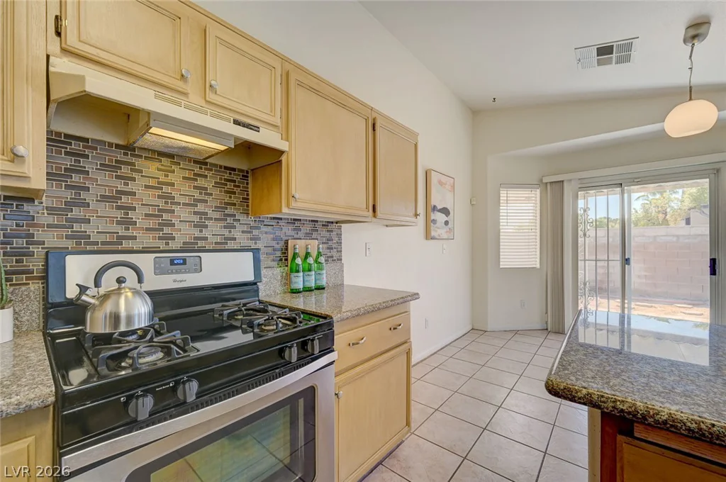 6553 Wild River, Las Vegas, NV 89108