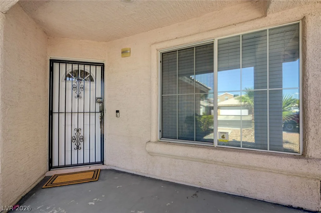 6553 Wild River, Las Vegas, NV 89108