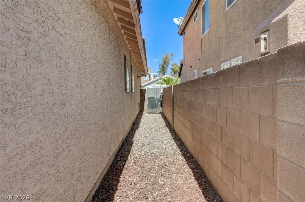 6553 Wild River, Las Vegas, NV 89108