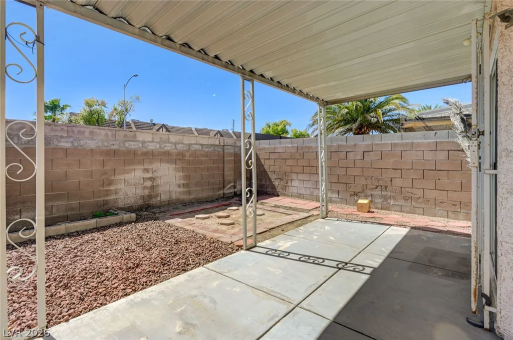 6553 Wild River, Las Vegas, NV 89108