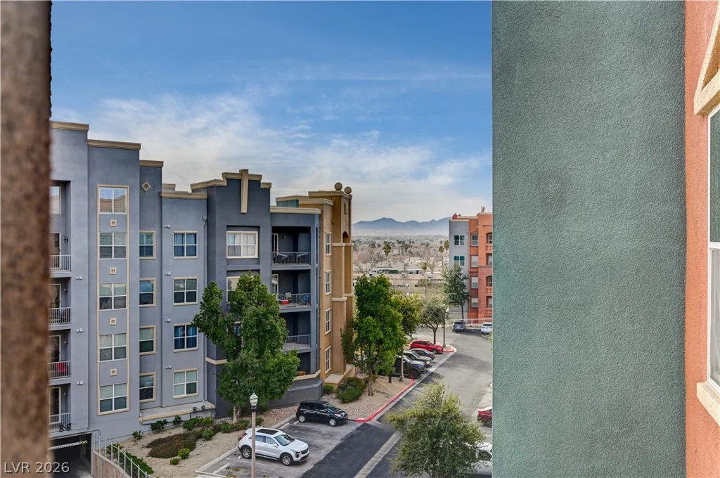 32 Serene, Las Vegas, NV 89123