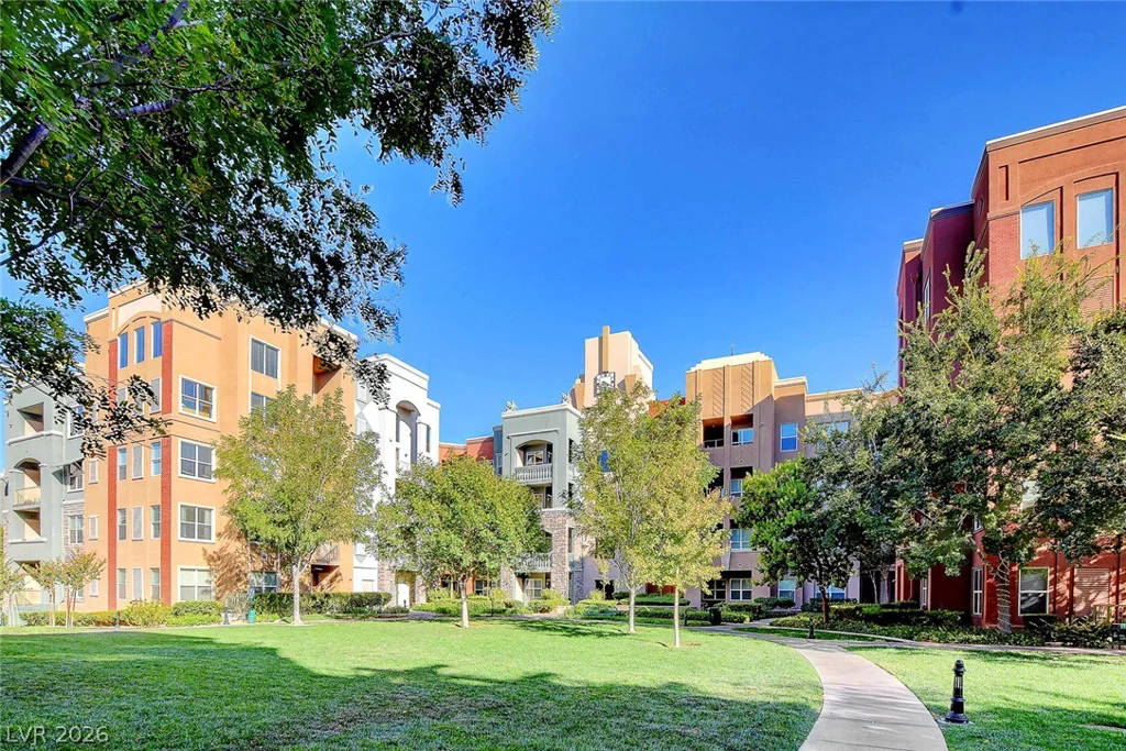 32 Serene, Las Vegas, NV 89123