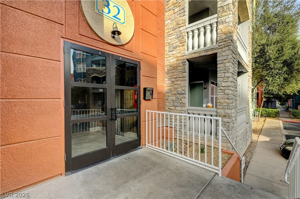 32 Serene, Las Vegas, NV 89123