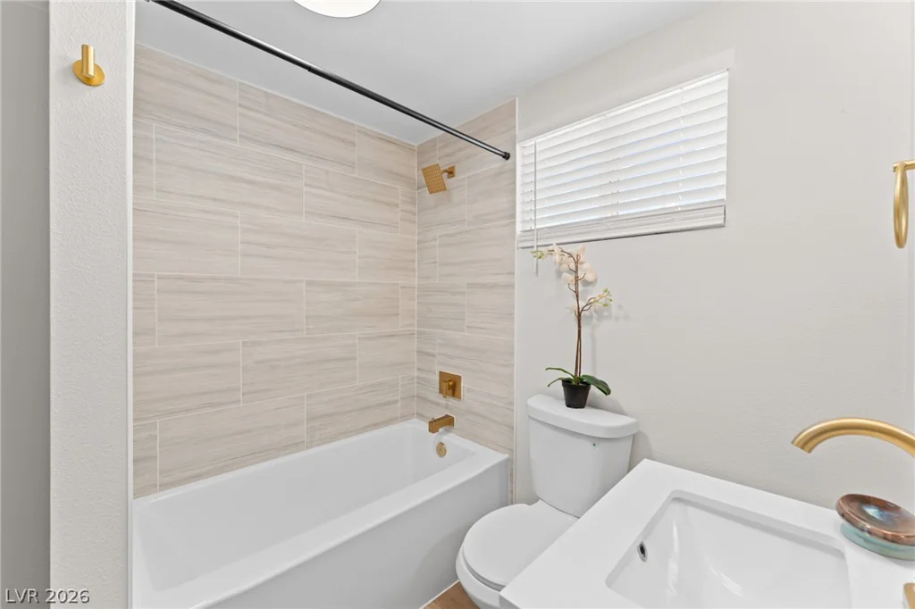 2112 Santa Ynez, Las Vegas, NV 89104