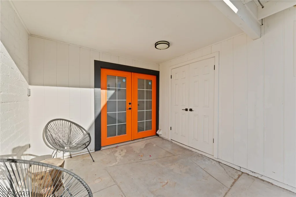 2112 Santa Ynez, Las Vegas, NV 89104