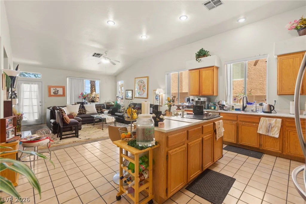 2364 Kenneth, Henderson, NV 89052