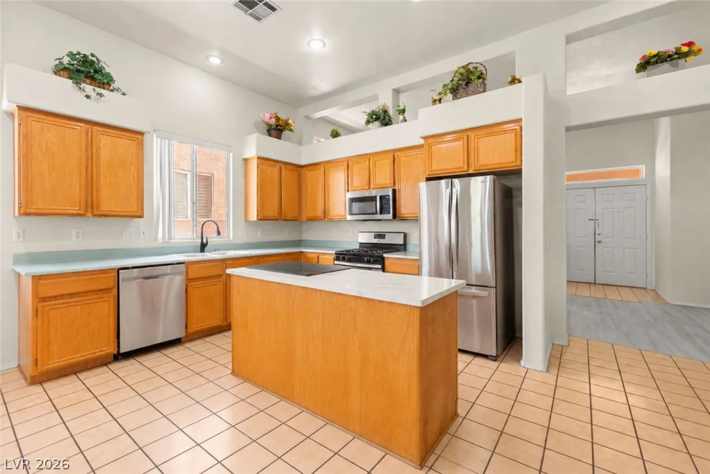 2364 Kenneth, Henderson, NV 89052