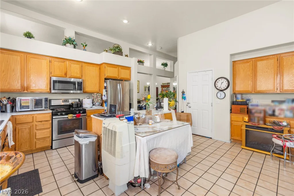 2364 Kenneth, Henderson, NV 89052