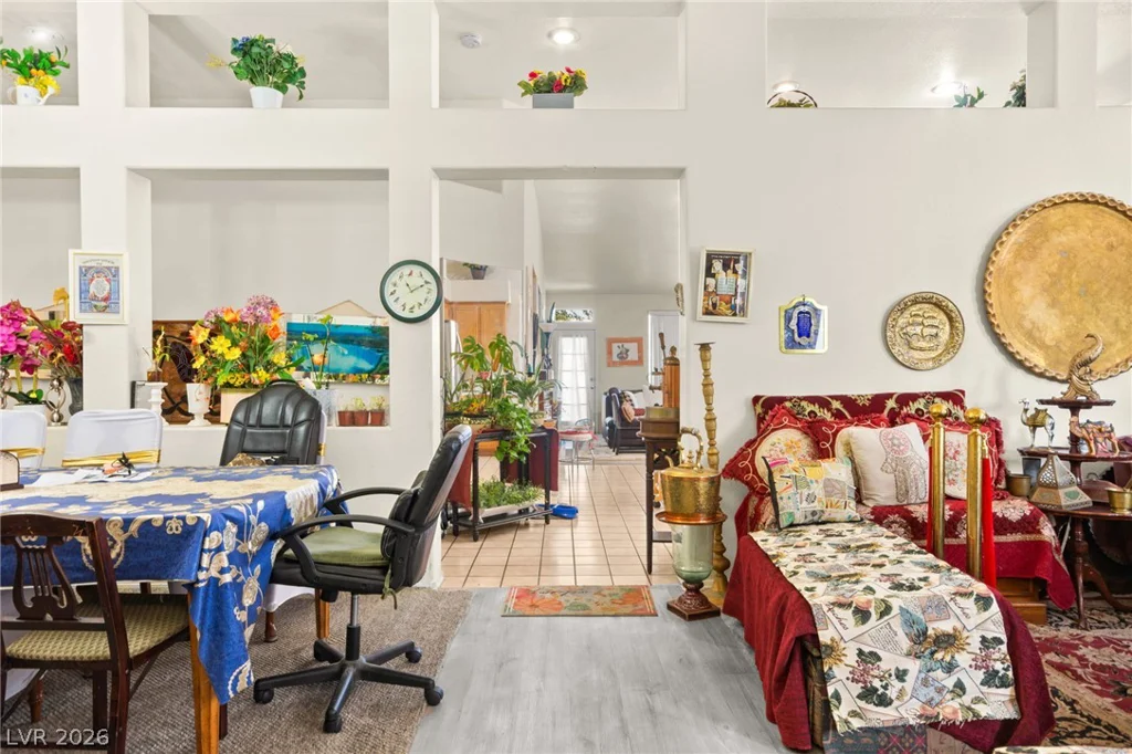 2364 Kenneth, Henderson, NV 89052