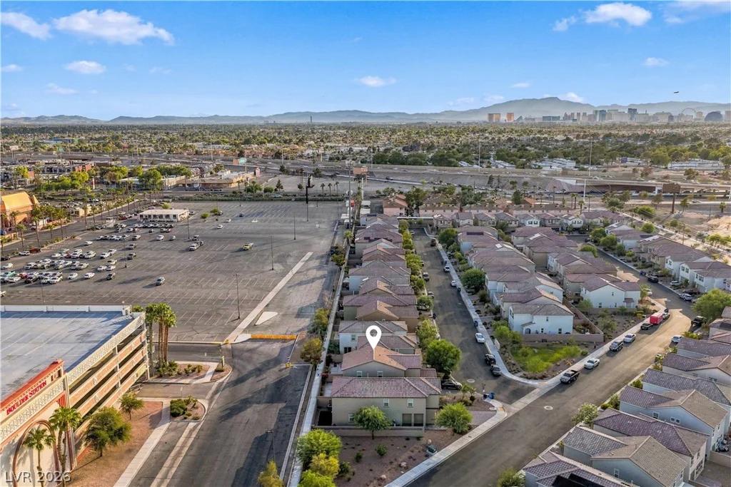 2922 Saltillo, Las Vegas, NV 89121
