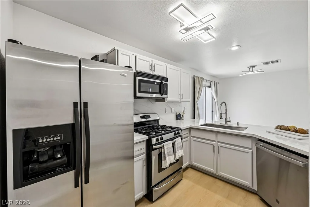 9957 Keephills, Las Vegas, NV 89183