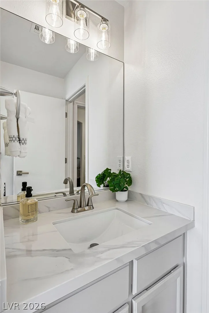 9957 Keephills, Las Vegas, NV 89183