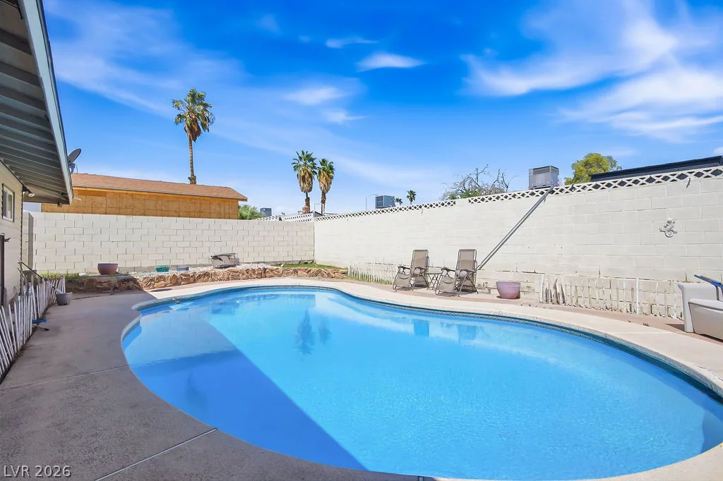4092 Harmon, Las Vegas, NV 89121