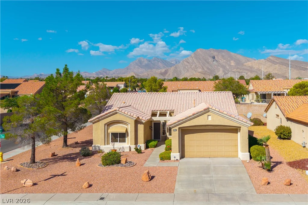 3101 Hawksdale, Las Vegas, NV 89134