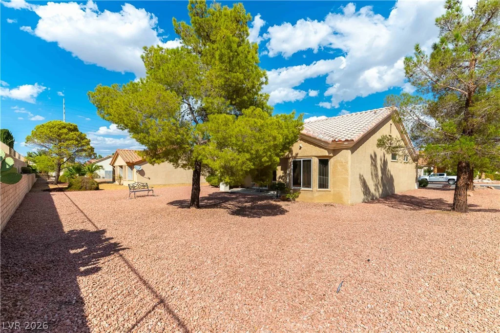3101 Hawksdale, Las Vegas, NV 89134