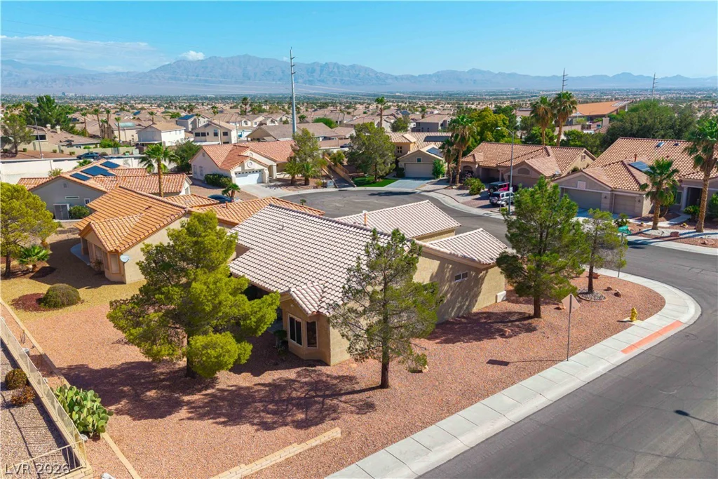 3101 Hawksdale, Las Vegas, NV 89134