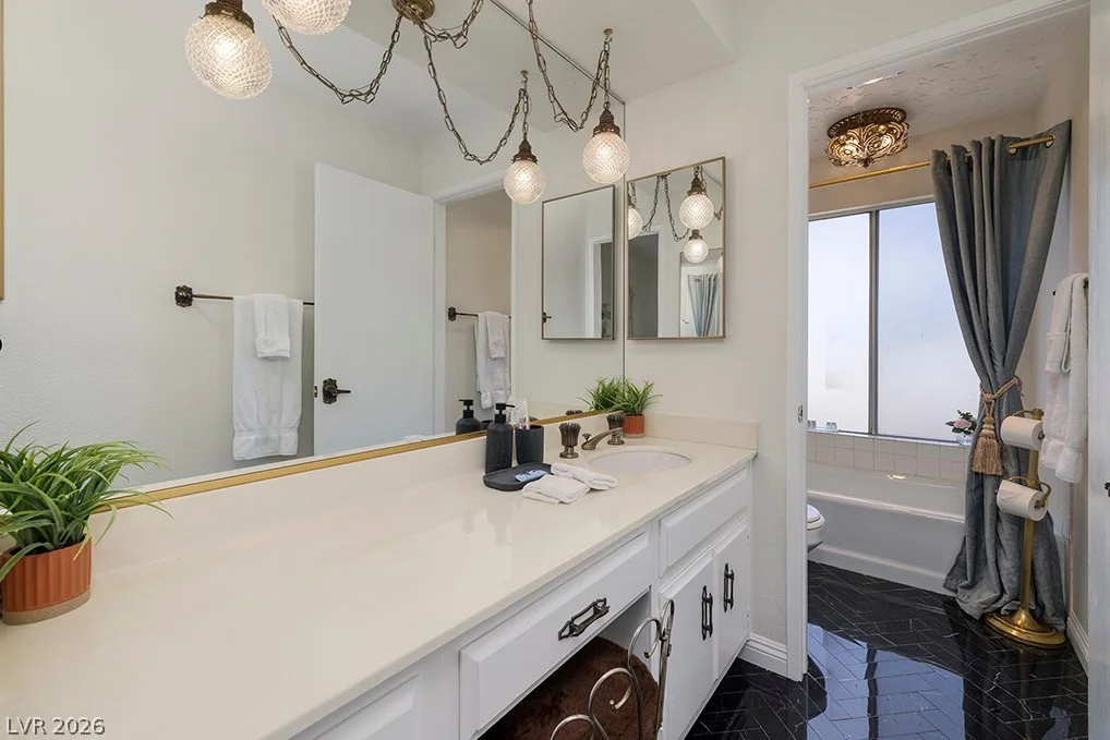1317 St Louis, Las Vegas, NV 89104