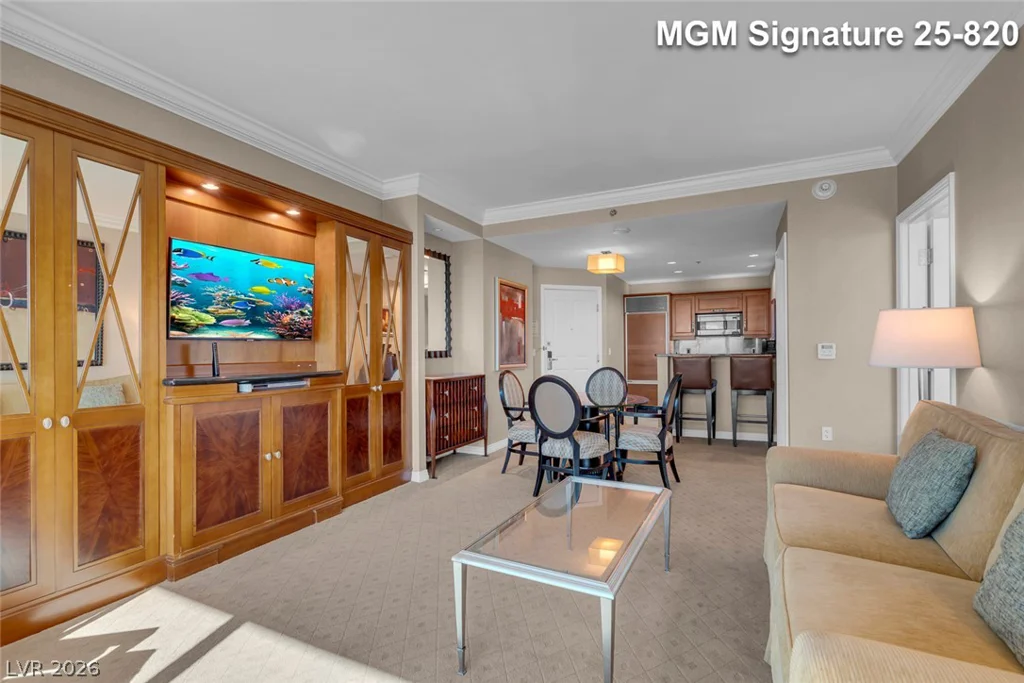 125 Harmon, Las Vegas, NV 89109
