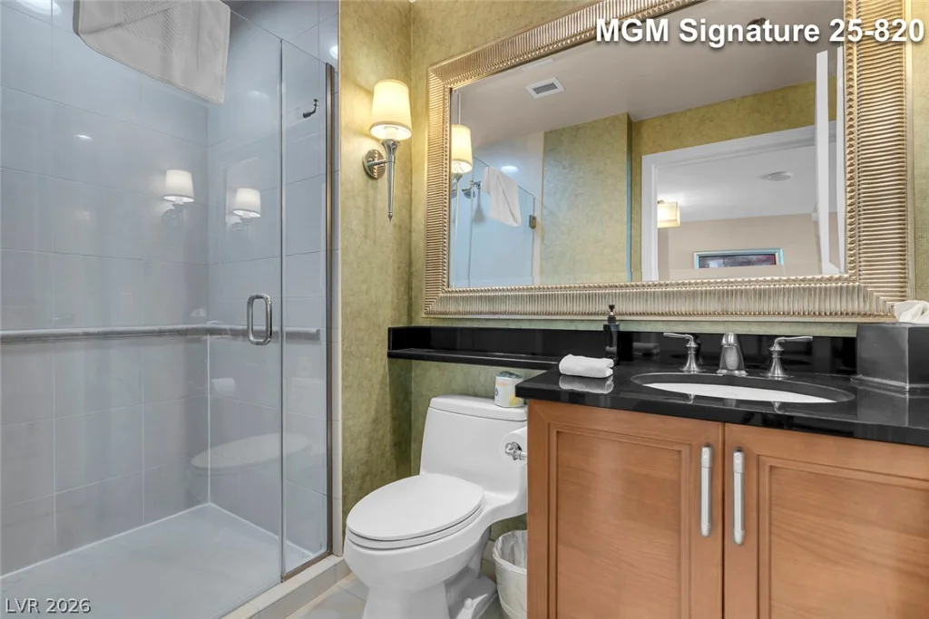 125 Harmon, Las Vegas, NV 89109