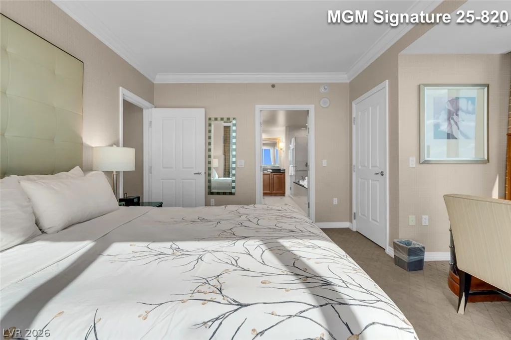 125 Harmon, Las Vegas, NV 89109
