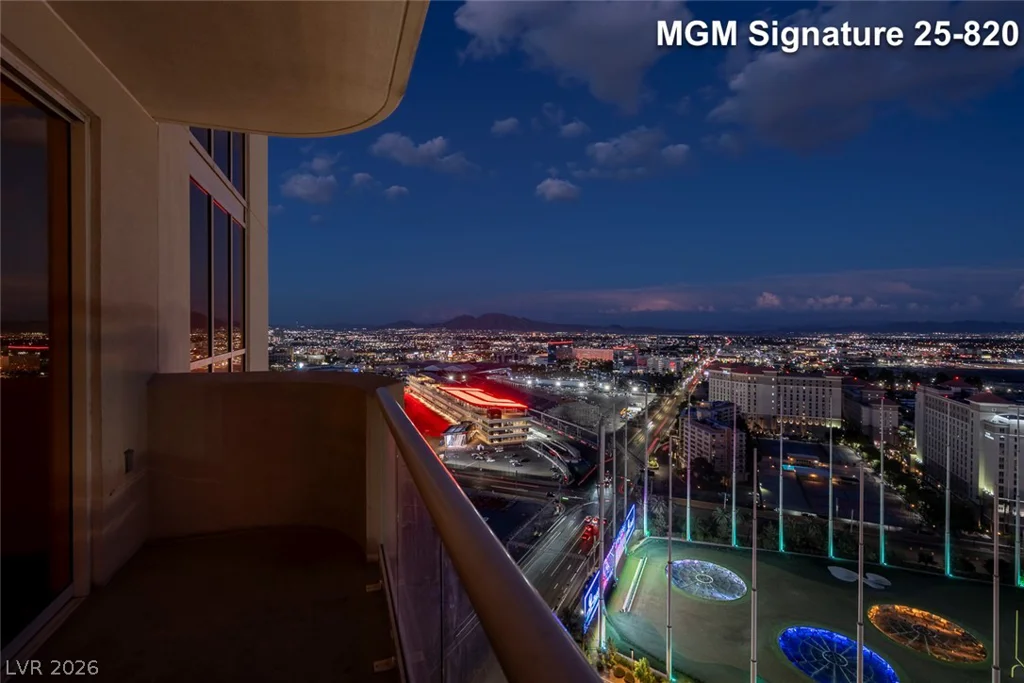 125 Harmon, Las Vegas, NV 89109