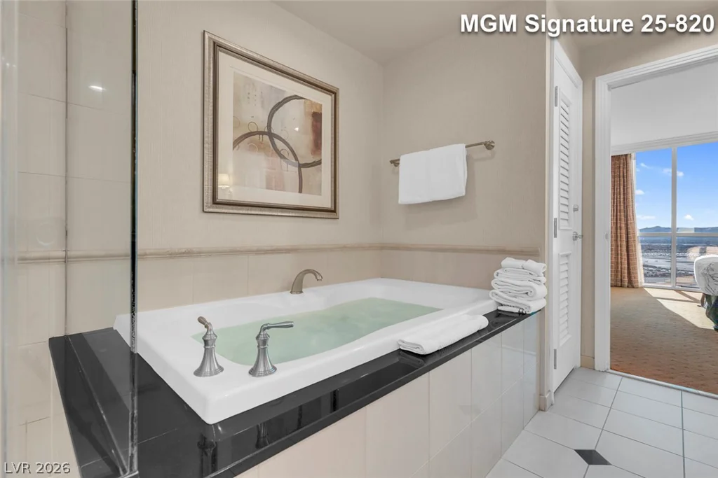 125 Harmon, Las Vegas, NV 89109