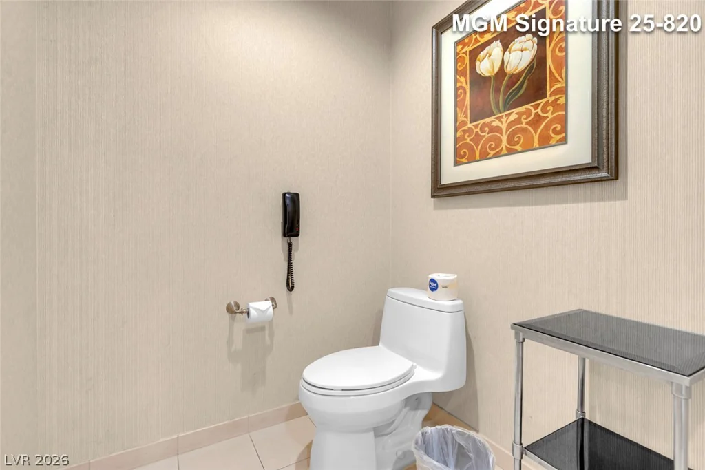 125 Harmon, Las Vegas, NV 89109